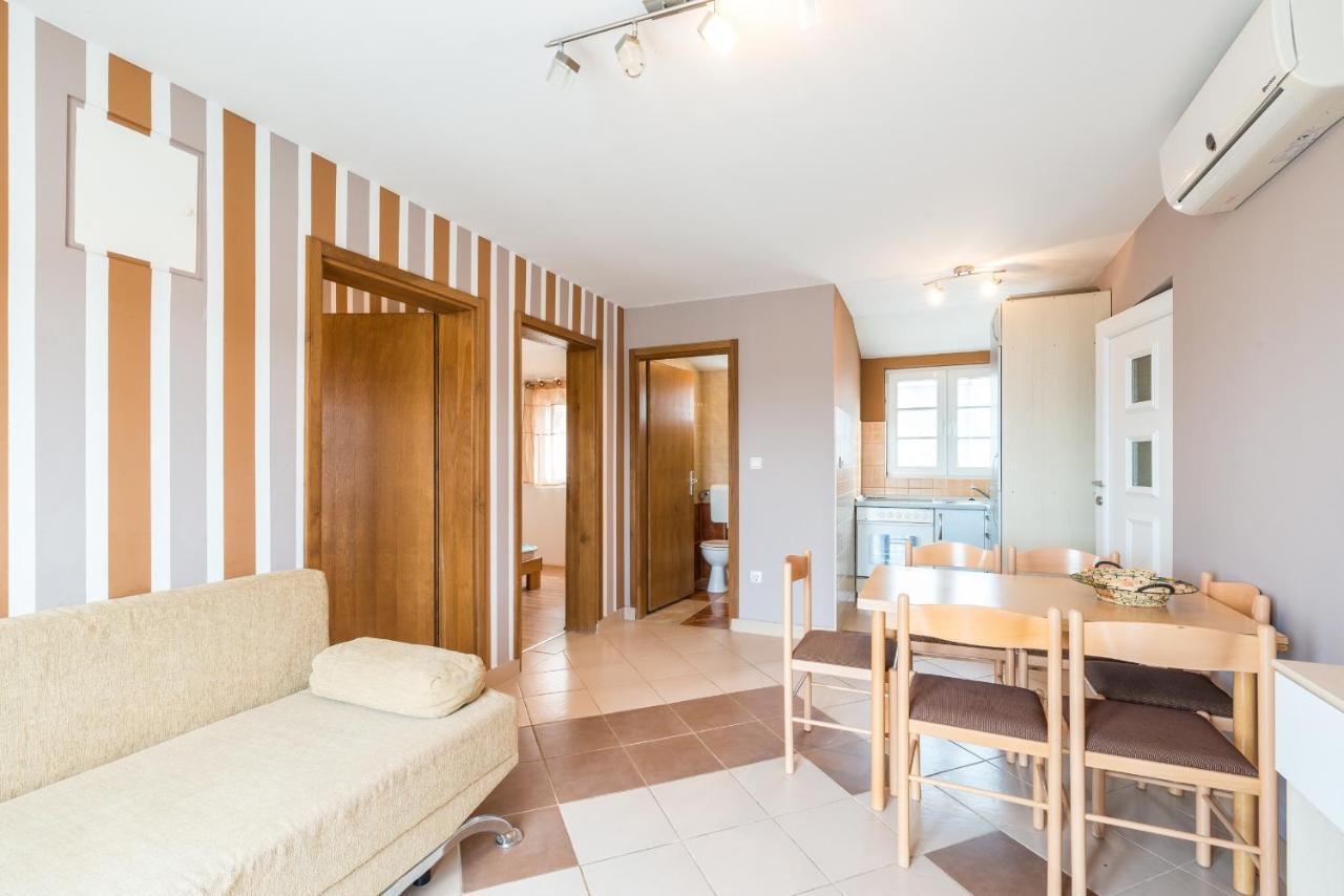 Apartments Mahnet Vir Pokój zdjęcie