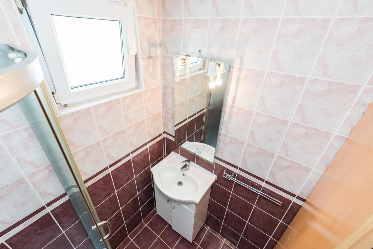 Apartments Mahnet Vir Pokój zdjęcie